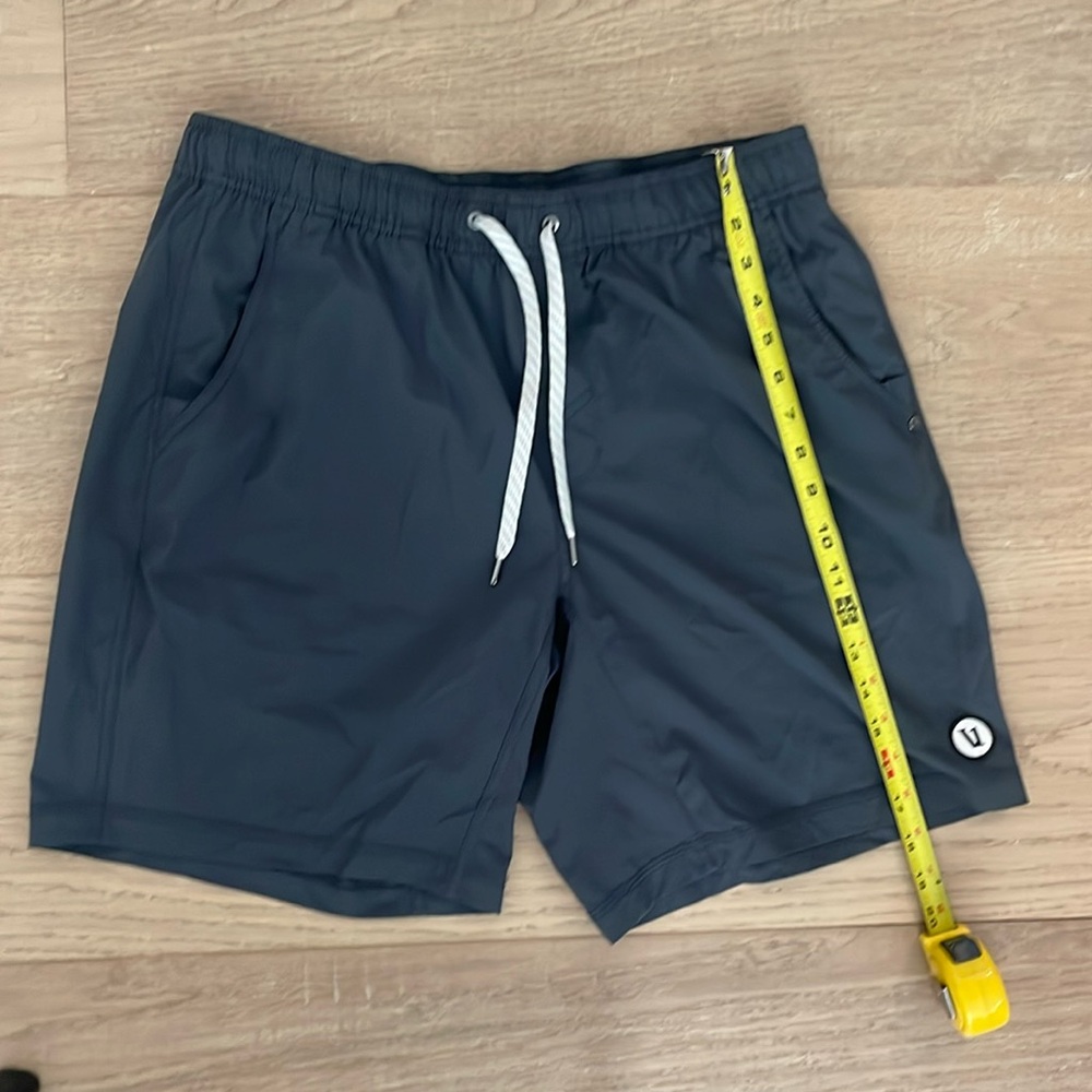 Men’s Vuori shorts with liner